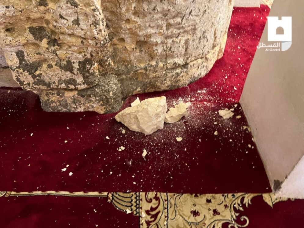 حجارة المسجد الأقصى المبارك تتساقط.. الأسباب والتداعيات