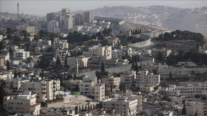 الخدمات في القدس.. سيف مسلط من بلدية الاحتلال على وجود المقدسيين